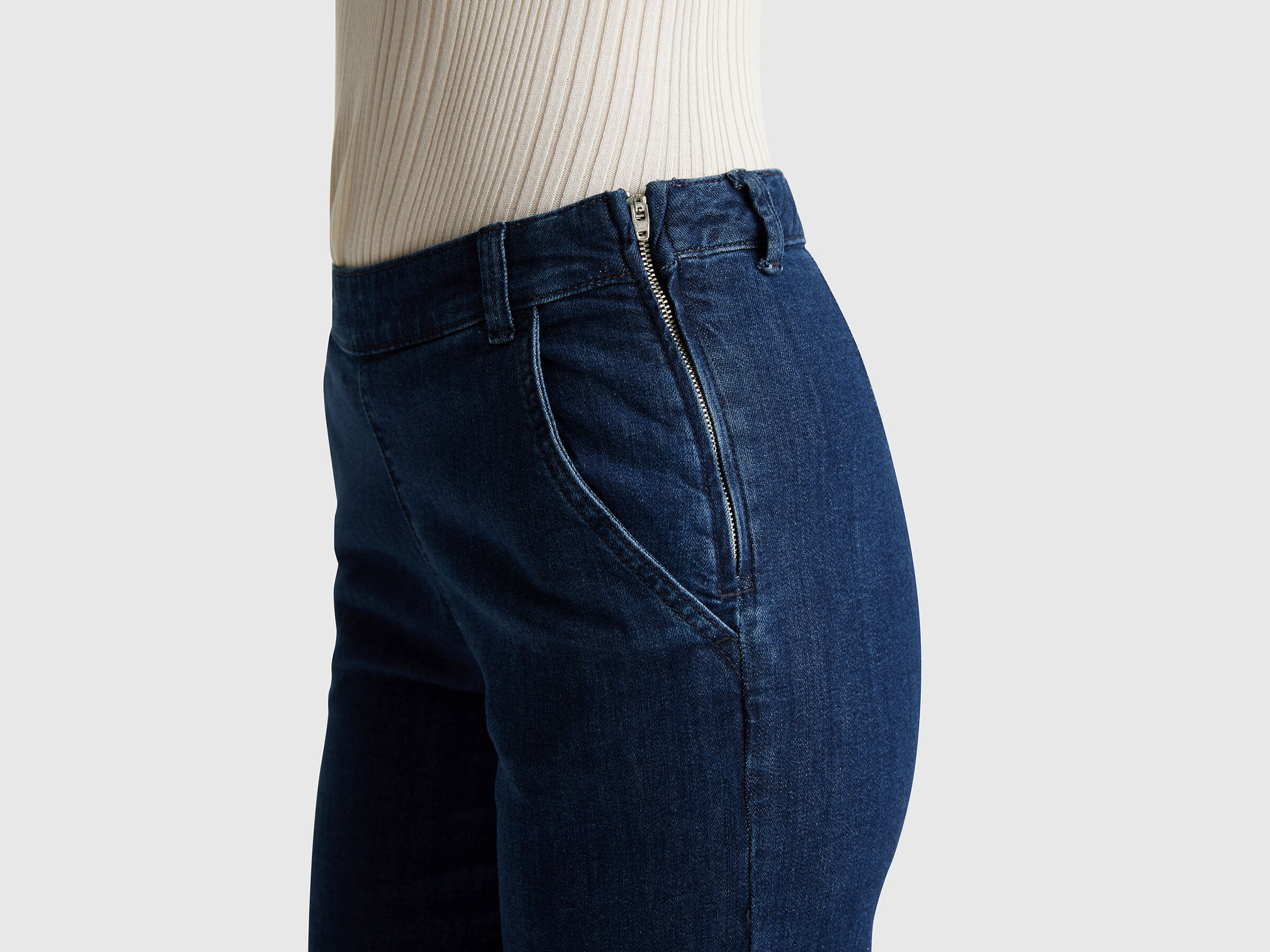 TROUSERS Women image number 4